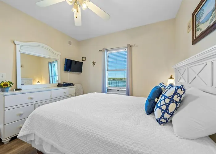 Crystal Tower 1003 By Youngs Suncoast *